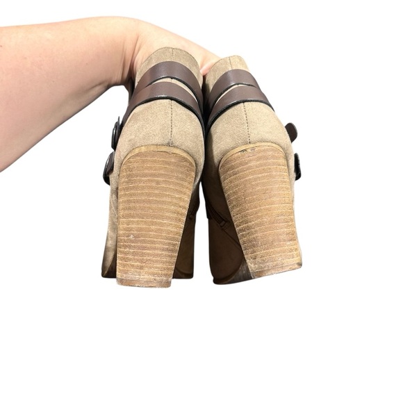 Carlos Women's Tan Ankle Boots with Brown Straps Size 8 - Picture 7 of 9